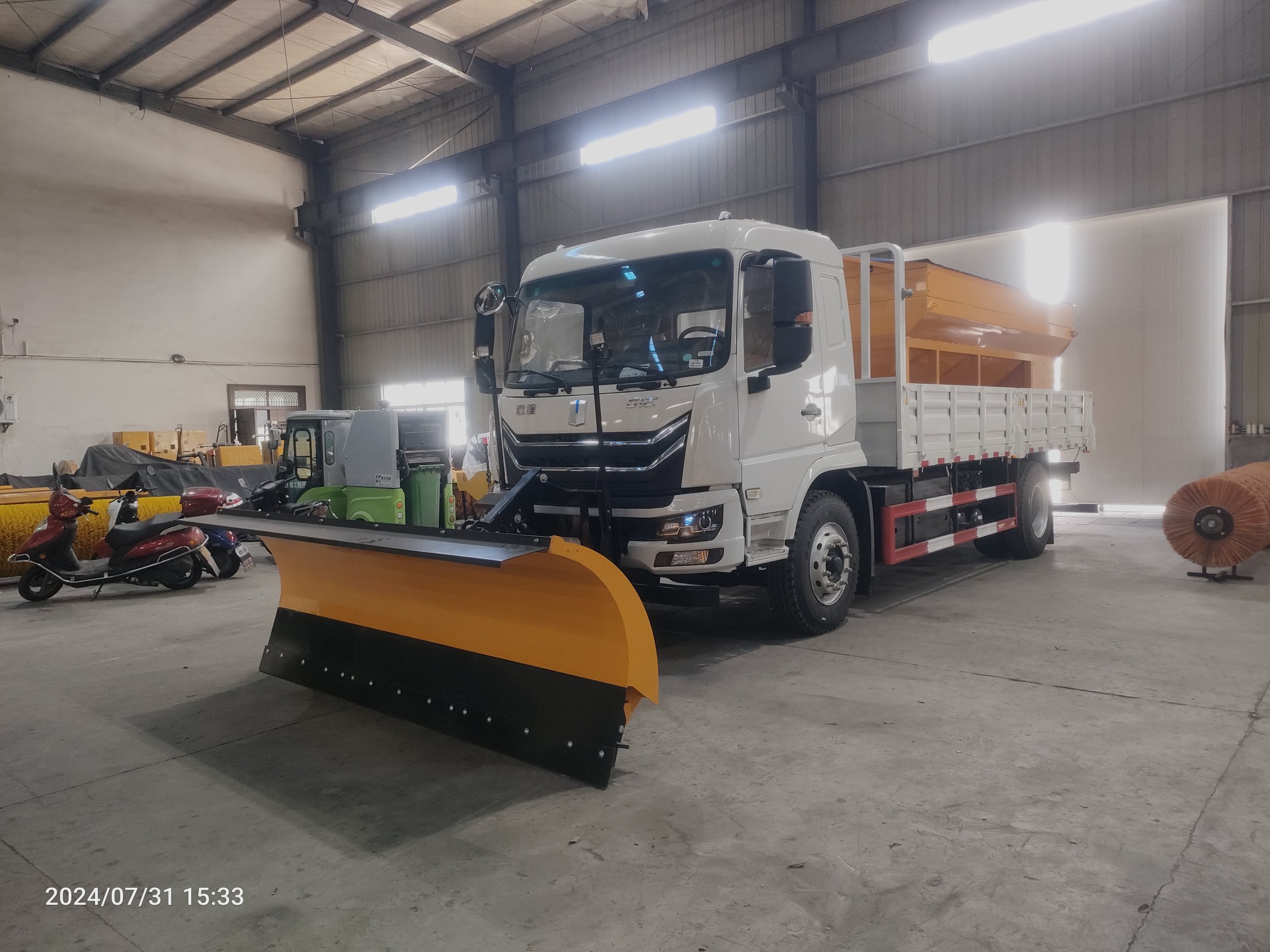 18噸新能源純電動除雪車