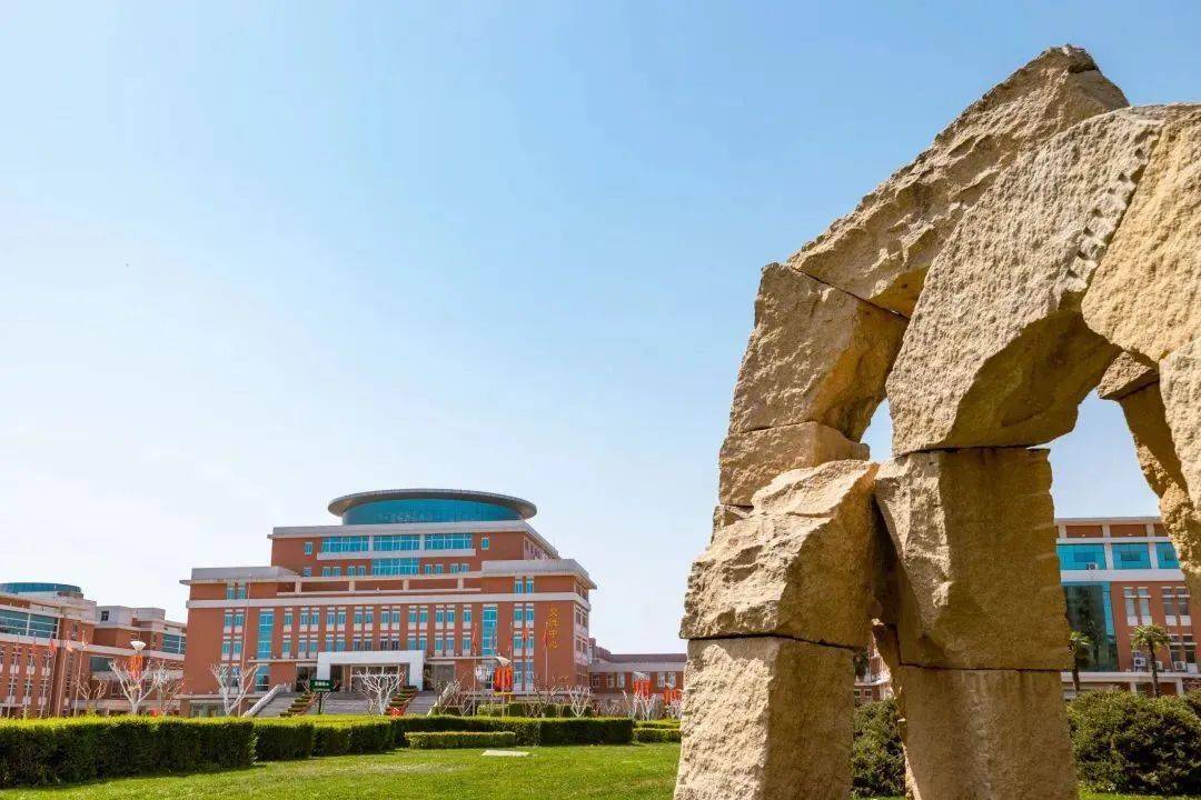 高考沖刺！2022 年多所高校招生政策變化及高考招生計(jì)劃匯總